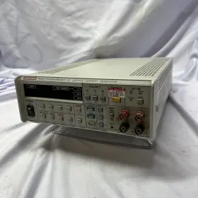 R6144 ADVANTEST Voltage Generators Calibrators