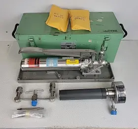 T-150-1L AMETEK Hydraulic Pressure Tester Pump Kit