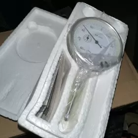 00623 CEN-TECH Box Dial Indicator #2